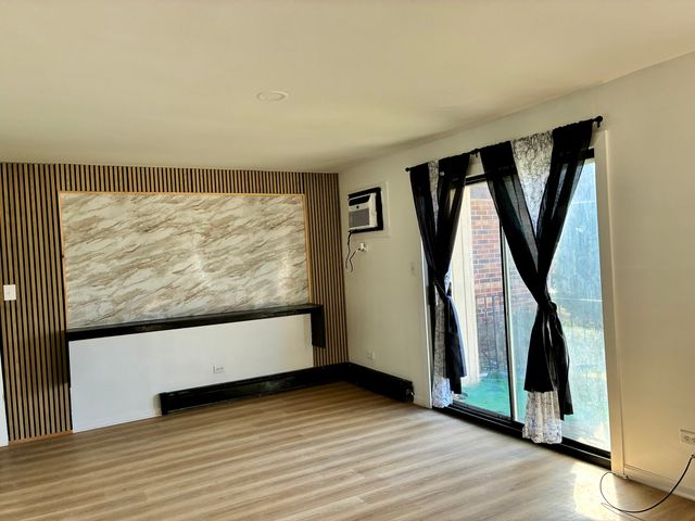 17963 Amherst Court 102, Country Club Hills, IL 60478