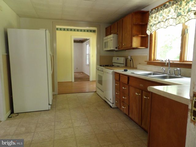 317 MAGNOLIA RD, Pemberton, NJ 08068