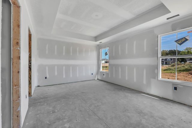 183 Donegal Dr, Clarksville, TN 37042