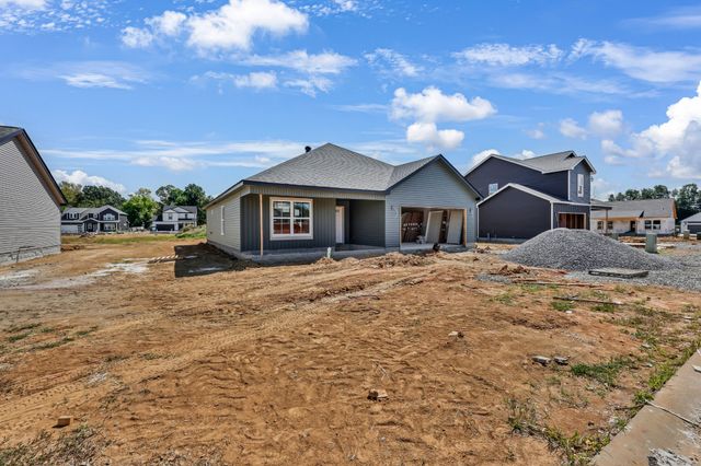 183 Donegal Dr, Clarksville, TN 37042