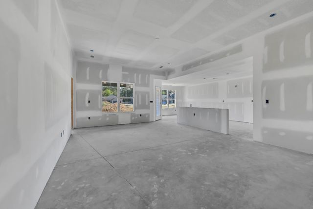 183 Donegal Dr, Clarksville, TN 37042