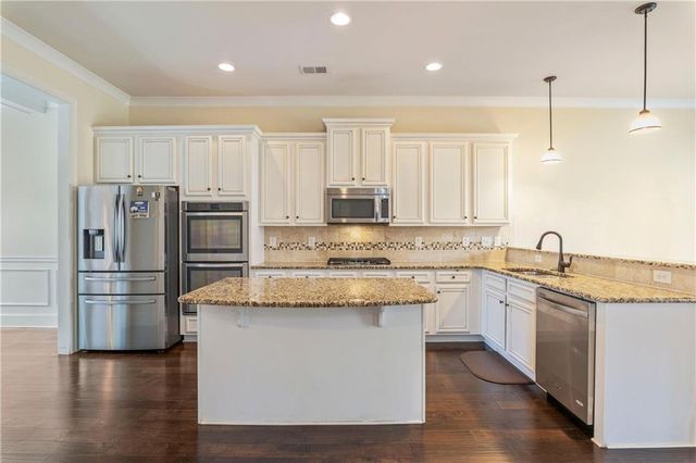 6857 Louis Drive, Locust Grove, GA 30248