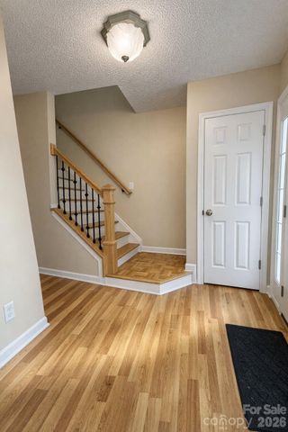7531 Woodknoll Drive, Charlotte, NC 28217