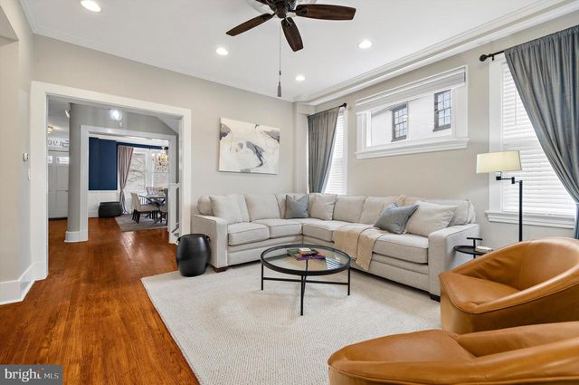 190 DUKE OF GLOUCESTER ST, Annapolis, MD 21401