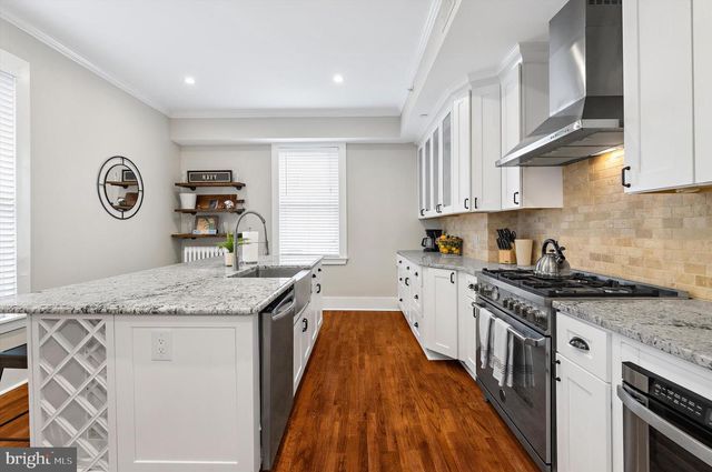 190 DUKE OF GLOUCESTER ST, Annapolis, MD 21401