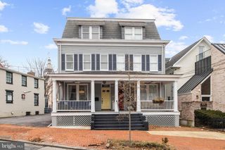 190 DUKE OF GLOUCESTER ST, Annapolis, MD 21401