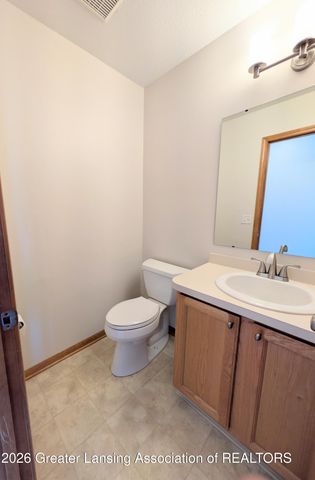 1621 Holbrook Road, Holt, MI 48842