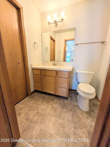 1621 Holbrook Road, Holt, MI 48842