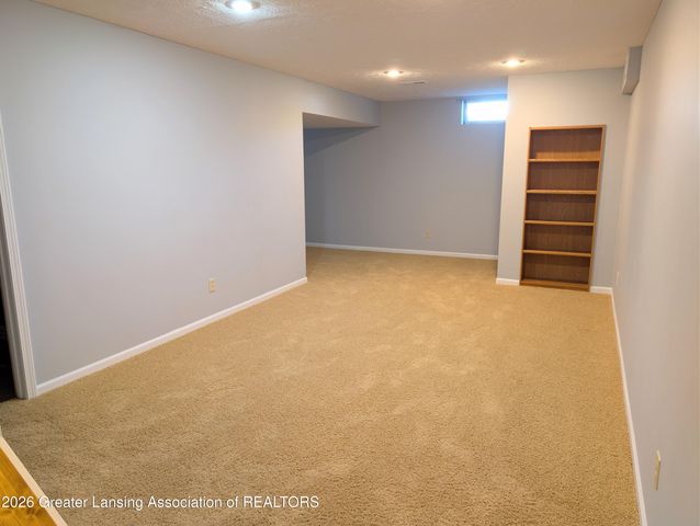 1621 Holbrook Road, Holt, MI 48842