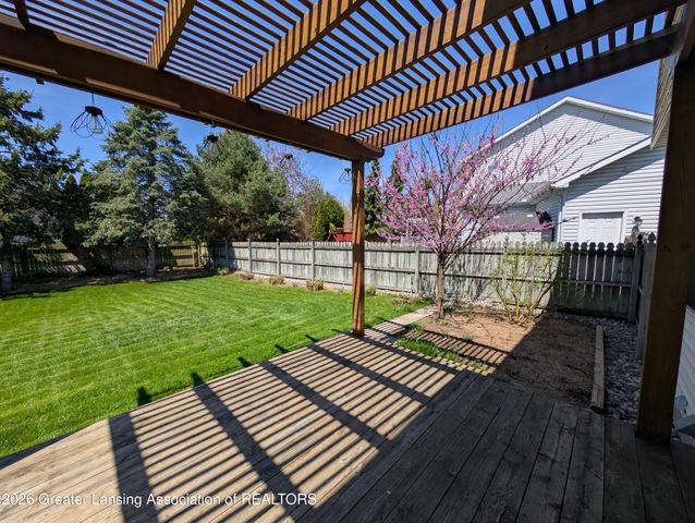 1621 Holbrook Road, Holt, MI 48842