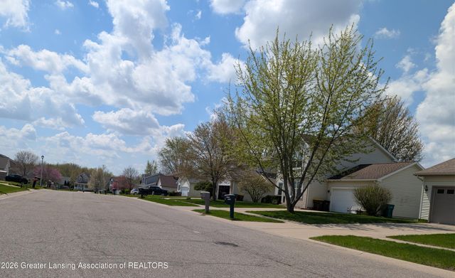 1621 Holbrook Road, Holt, MI 48842