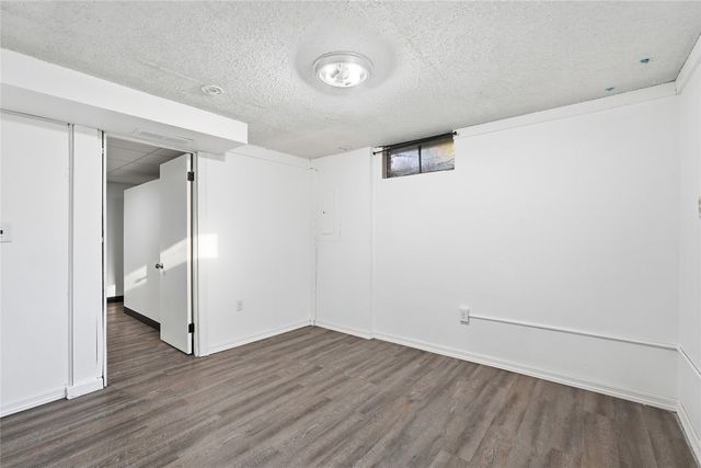 654 S Lucas Street, Iowa City, IA 52240