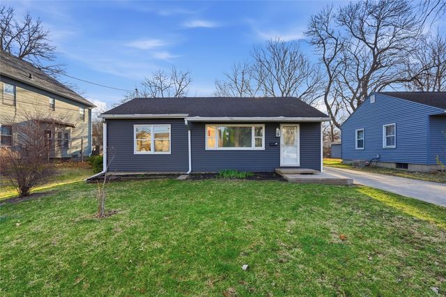 654 S Lucas Street, Iowa City, IA 52240