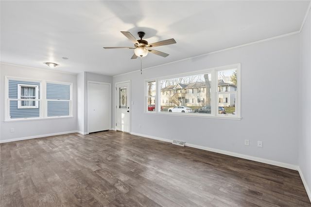 654 S Lucas Street, Iowa City, IA 52240