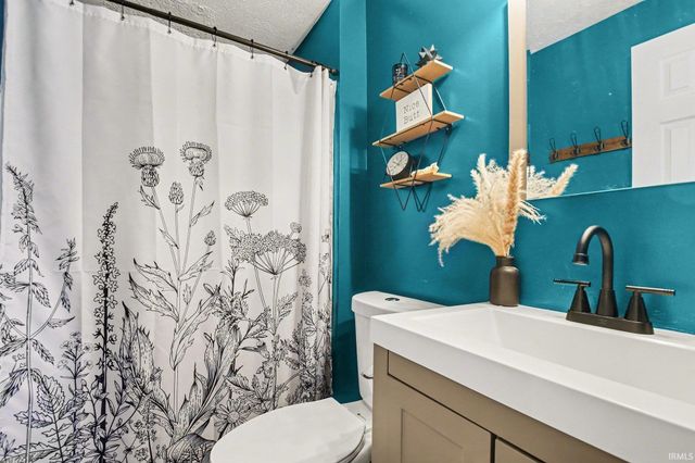 5101 Jenny Lane, Mishawaka, IN 46545