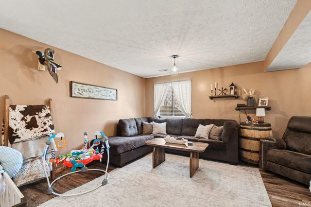 5101 Jenny Lane, Mishawaka, IN 46545