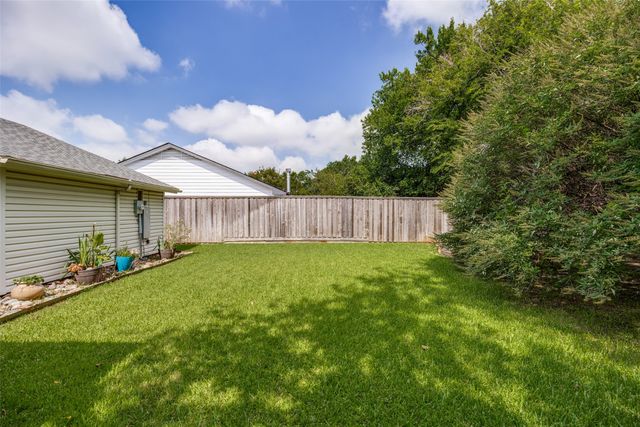 2817 Elk Grove Road, Carrollton, TX 75007
