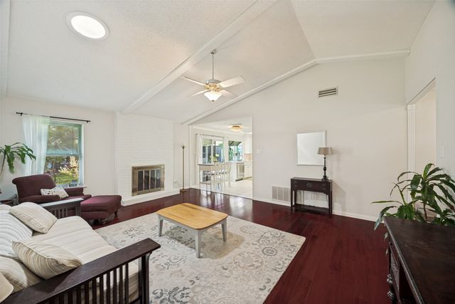 2817 Elk Grove Road, Carrollton, TX 75007