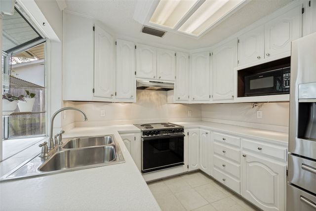 2817 Elk Grove Road, Carrollton, TX 75007