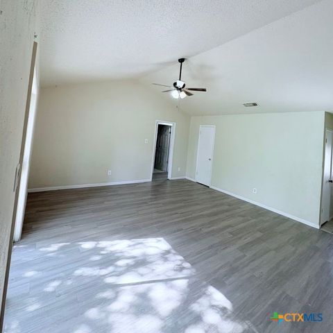 1904 Miles Street, Copperas Cove, TX 76522