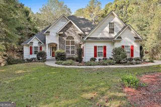 25 Sycamore Way, Sharpsburg, GA 30277