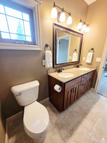 3700 Deakon Drive, Manhattan, KS 66503