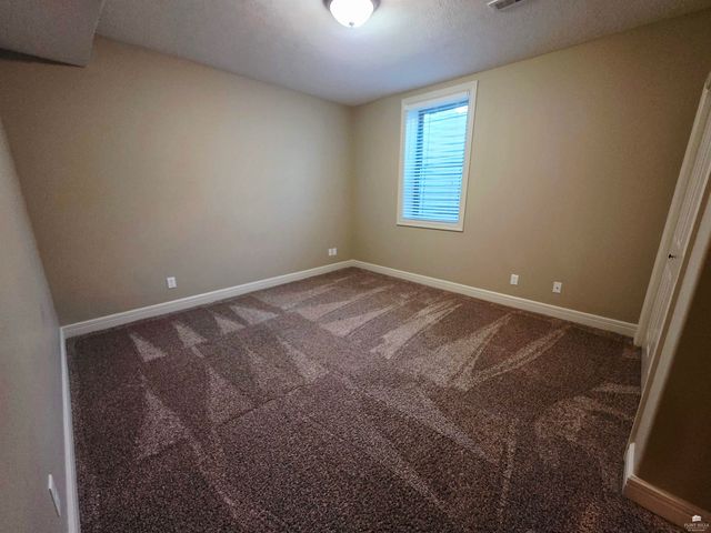 3700 Deakon Drive, Manhattan, KS 66503