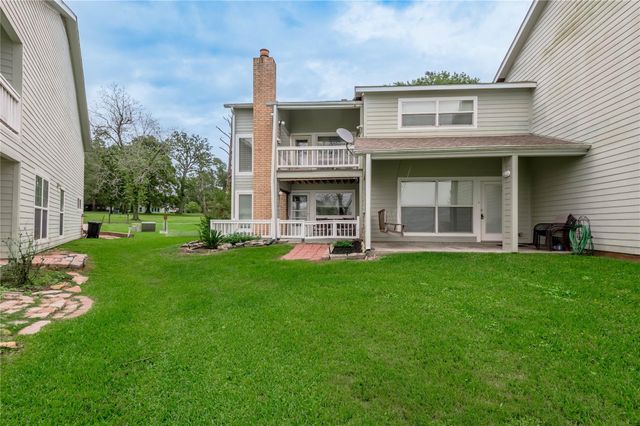 400 Echo Lane 27, Livingston, TX 77351