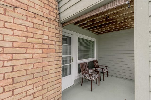400 Echo Lane 27, Livingston, TX 77351
