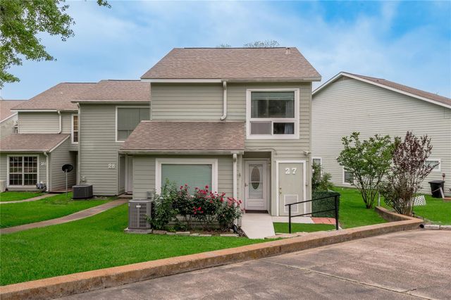 400 Echo Lane 27, Livingston, TX 77351