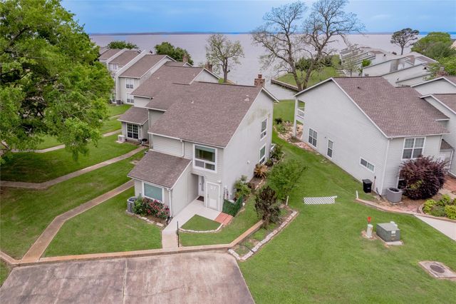 400 Echo Lane 27, Livingston, TX 77351