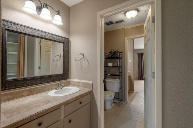 400 Echo Lane 27, Livingston, TX 77351