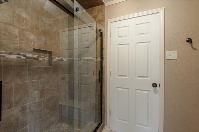 400 Echo Lane 27, Livingston, TX 77351