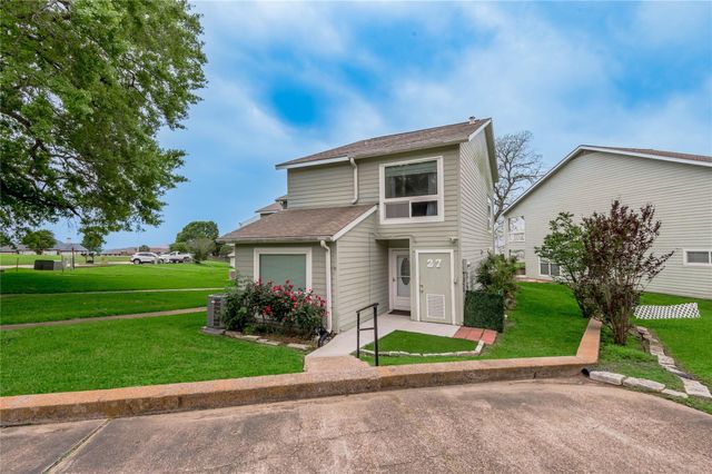 400 Echo Lane 27, Livingston, TX 77351