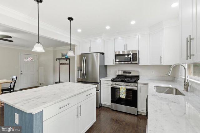 4907 SHIRLEY ST, Alexandria, VA 22309