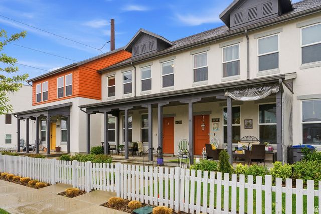 6429 W SOUTH JORDAN PKWY, South Jordan, UT 84009