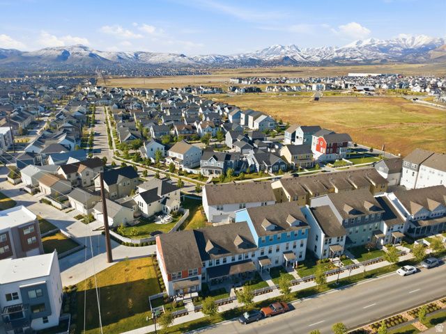 6429 W SOUTH JORDAN PKWY, South Jordan, UT 84009