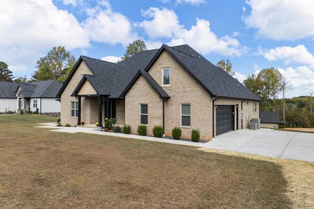 1616 Christopher Road, Campobello, SC 29322