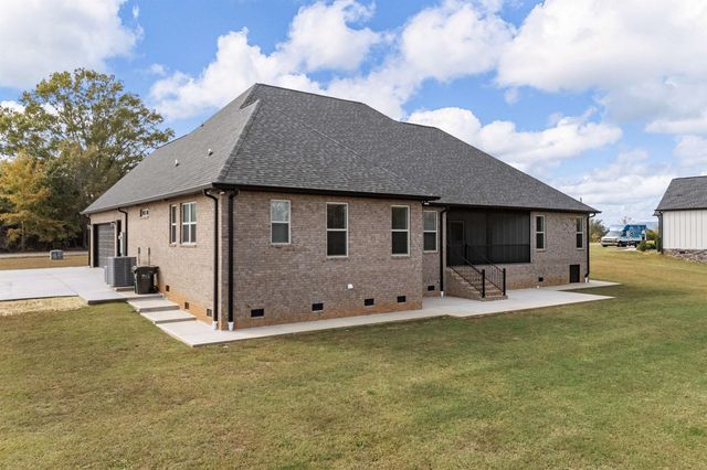 1616 Christopher Road, Campobello, SC 29322