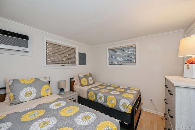 14 E Landing Road, Hampton Bays, NY 11946