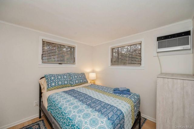 14 E Landing Road, Hampton Bays, NY 11946