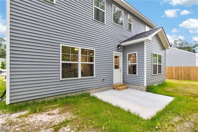 2515 Deal's Creek CT, Chesapeake, VA 23323