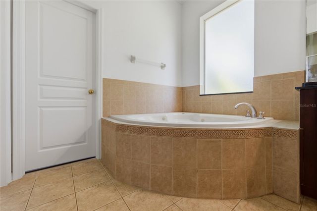 5268 SOUTHERN VALLEY LOOP, Brooksville, FL 34601