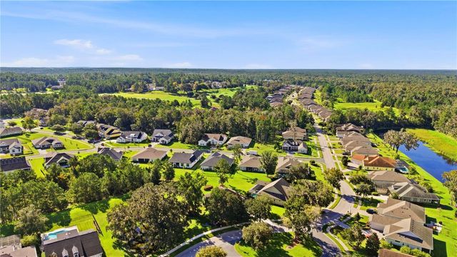 5268 SOUTHERN VALLEY LOOP, Brooksville, FL 34601