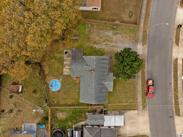 2018 S 29th Street, Paducah, KY 42003