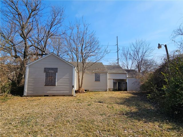 1535 N Leverett Avenue, Fayetteville, AR 72703