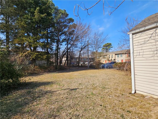 1535 N Leverett Avenue, Fayetteville, AR 72703