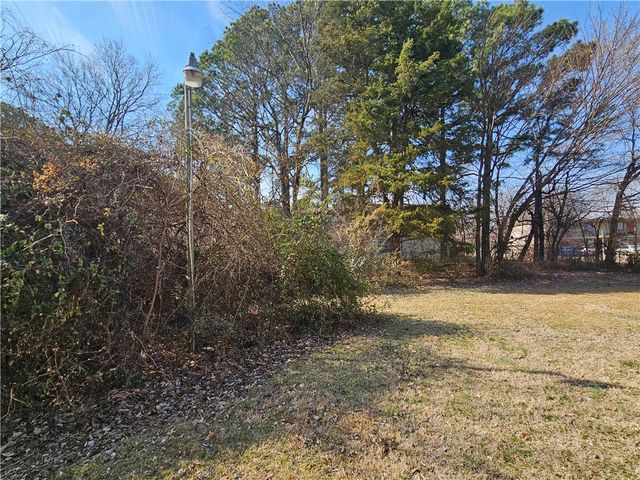 1535 N Leverett Avenue, Fayetteville, AR 72703