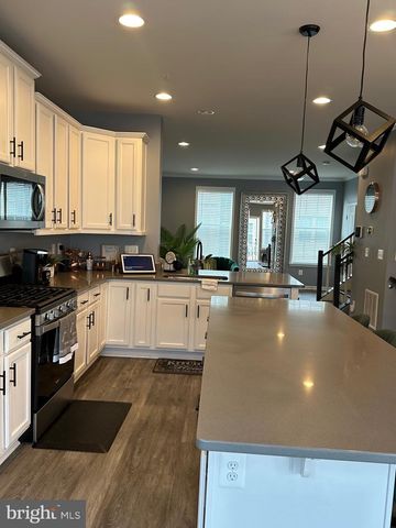 2645 SIERRA NEVADA AVE, Upper Marlboro, MD 20774