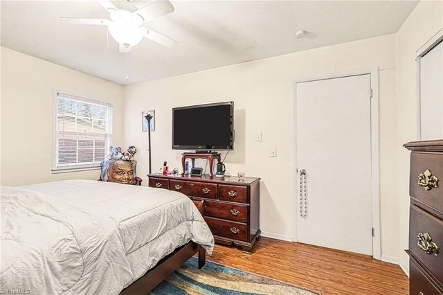 409 W Montcastle Drive, Greensboro, NC 27406